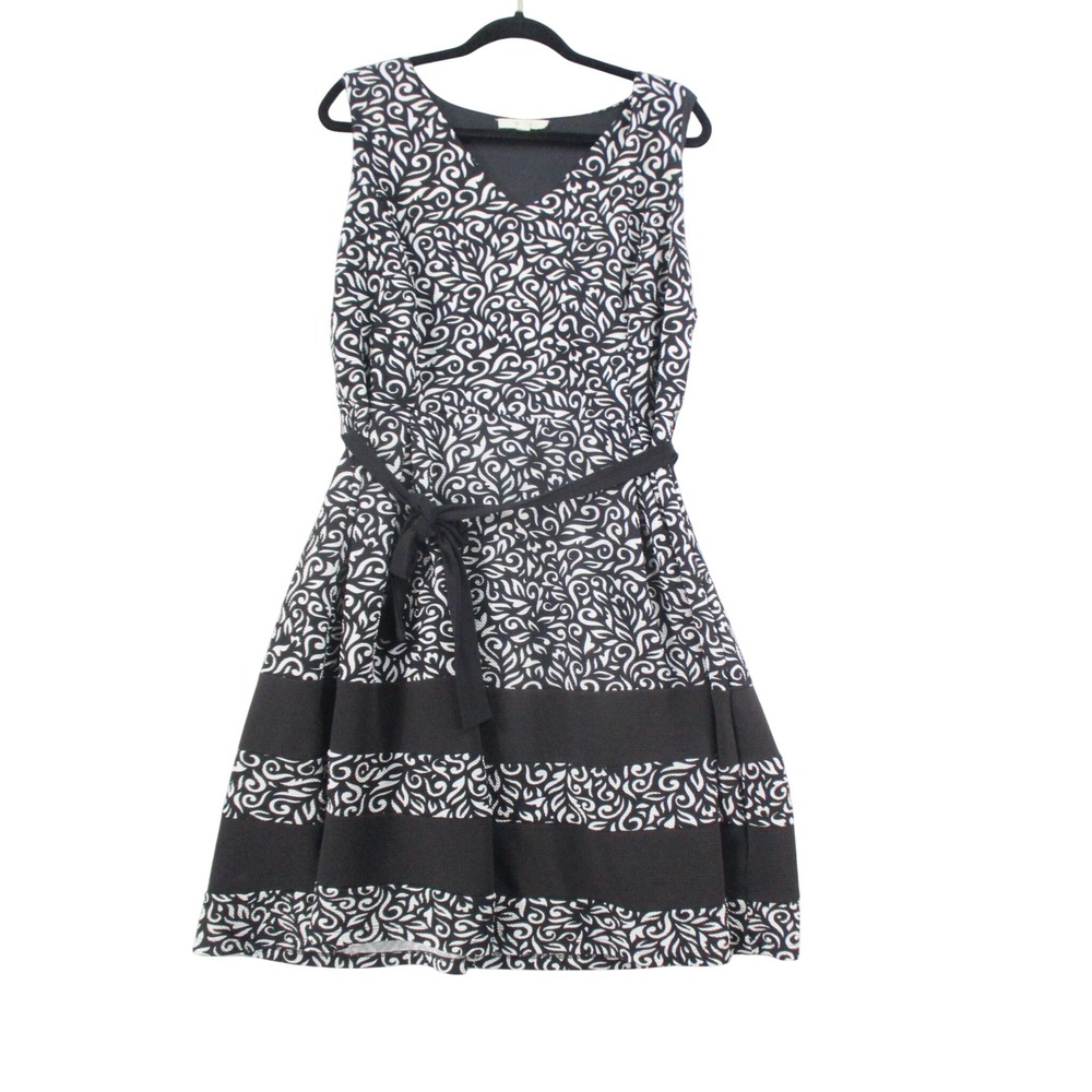 Haani Woman Black White Scroll Print Fit Flare Dress 2X Sleeveless V-Neck Belted